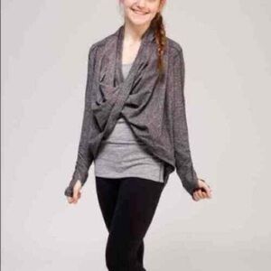 Lululemon Ivivva Girls Fours a Charm Wrap Sweater Snap Buttons Grey 14